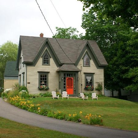 Fisherman'S Daughter B&B Mahone Bay Exterior foto
